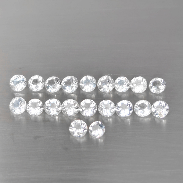 Natural White Topaz Gemstones 5.56 Ct. 20 Pcs. Round Shape 4 Mm. Natural White Topaz Gemstones 5.56 Ct. 20 Pcs. Round Shape 4 Mm.