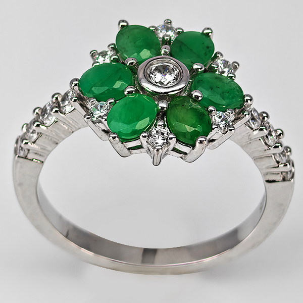 Natural Green Emerald Real 925 Sterling Silver Jewelry 3.40 Grams Ring Size 8