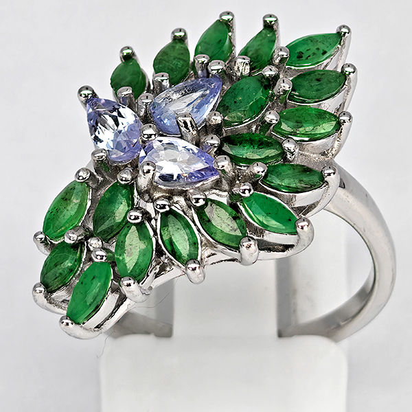 Natural Tanzanite And Emerald Real 925 Sterling Silver Jewelry 4.67 Grams Ring Size 7