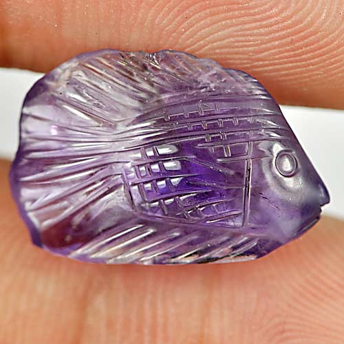 7.75 Ct. Beauteous Natural Gem Violet Fish Carving Amethyst Unheated