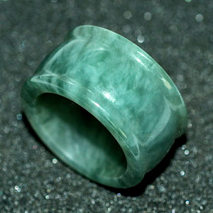 52.98 Ct Natural Green  White Ring Jade Thailand Sz 9.5 Unheated