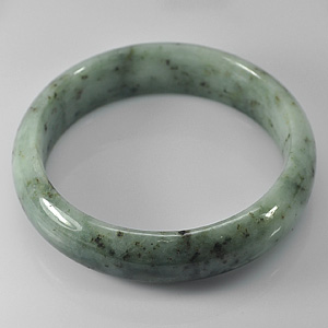 320.13 Ct. Size 72 x 59 x 15 Mm. Natural Gemstone Green White Color Jade Bangle
