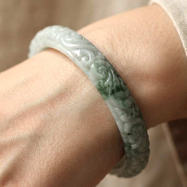 Natural Multi Color Jade Gemstones 271.69 Ct. Bangle Round Carving Shape 75 x 13 Mm.