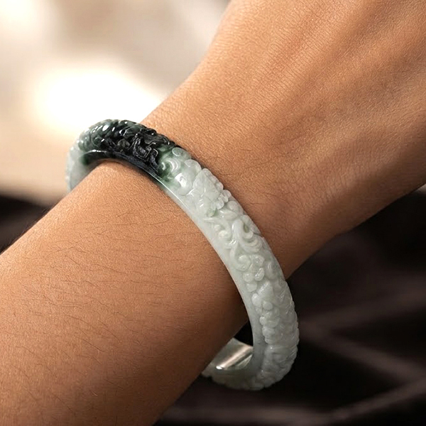 Natural Multi Color Jade Gemstones 262.29 Ct. Bangle Round Carving Shape 75 x 13 Mm.