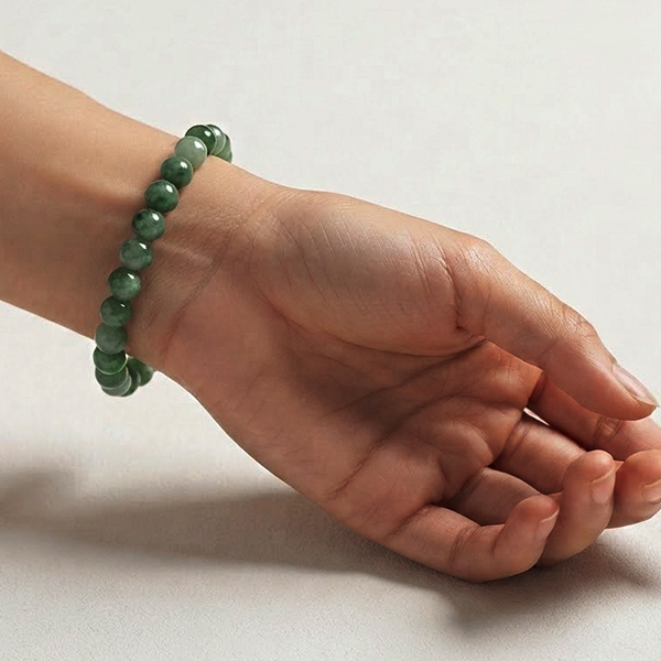 Natural Type-A Green Jade Gemstones 78.35 Ct. Beads Round Cabochon Shape Flexibility Bracelet