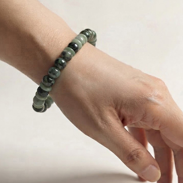 Natural Green Jade Gemstones 174.97 Ct. Beads Flexibility Bracelet Mixed Shape