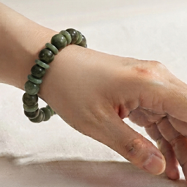 Natural Green Jade Gemstones 184.16 Ct. Beads Mixed Shape Flexibility Bracelet