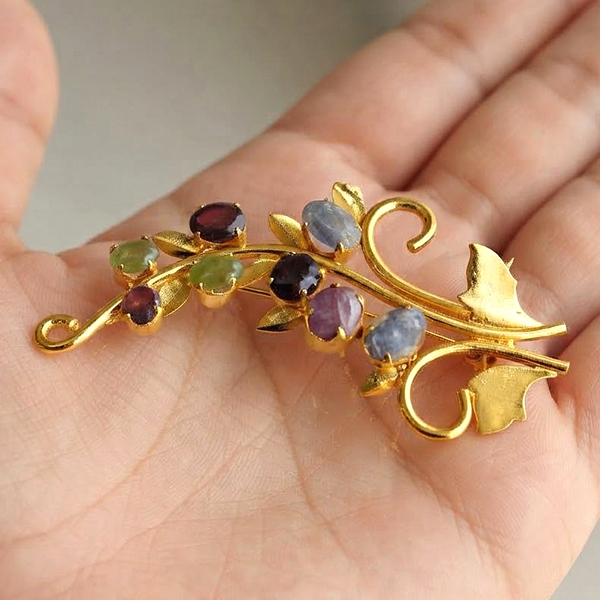 Natural Multi Color Mixed Gemstones 5.20 Grams Jewelry Brooch Yellow Gold Plated 55 x 28 Mm.